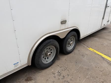 Used #084115 USED 2022 FOREST RIVER TA3 8.5 X 28 TANDEM AXLE 10K ENCLOSED W/ REAR RAMP DOOR