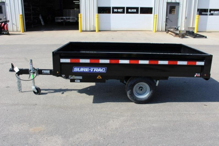 New 2026 SURE-TRAC 4.5' X 8' Deckover Utility Hydraulic Dump Trailer - 2990# GVW
