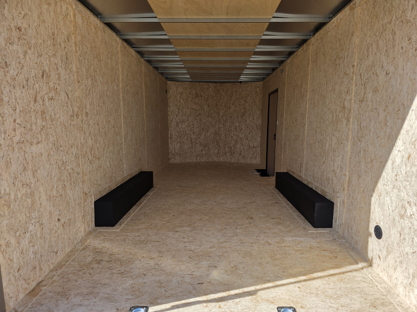 New 2026 Formula Trailers 8.5X20 10K GVWR 080 SCREWLESS EXTERIOR BLACKOUT 7' INSIDE ALUMINUM WHEELS UTV SXS CAR Cargo / Enclosed Trailer