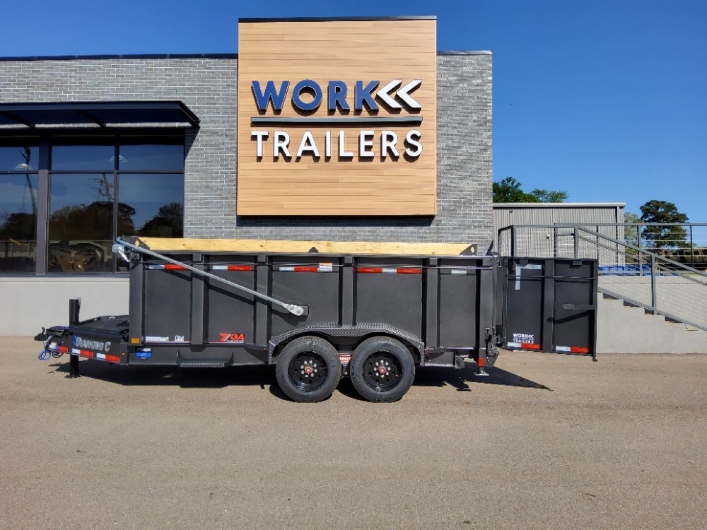 New 2026 Diamond C Trailers LPT208 - PACESETTER Dump Trailer