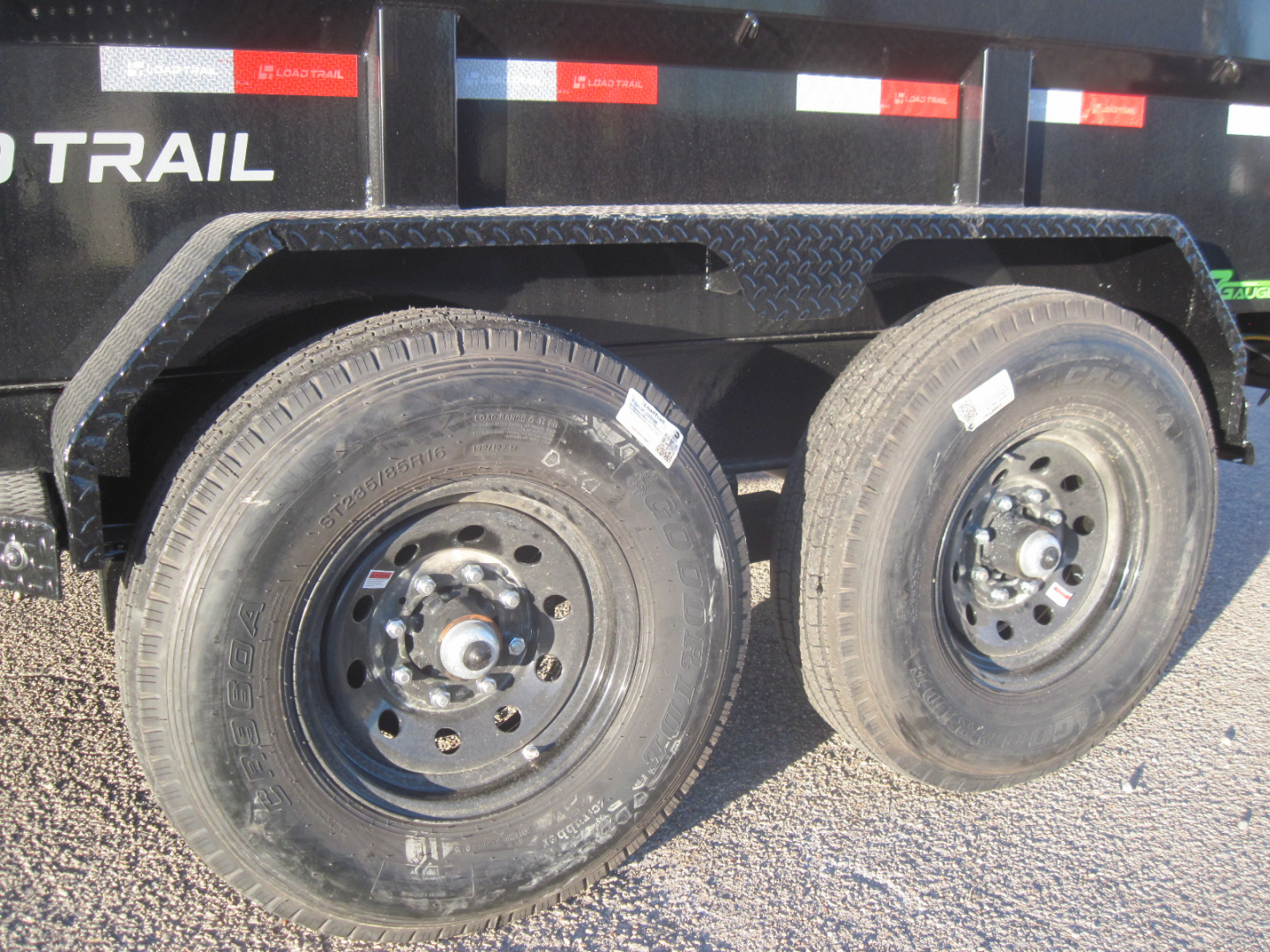New 2026 Load Trail 83x14 Telescopic Dump w/ 24" sides & 7ga. floor 14k
