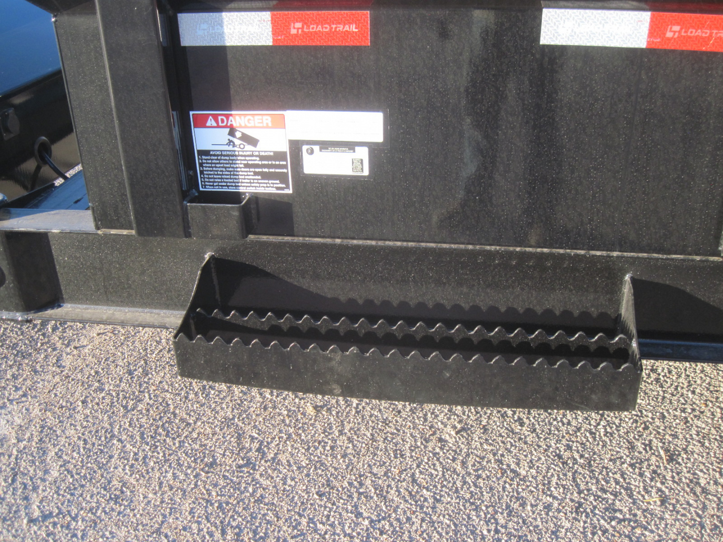 New 2026 Load Trail 83x14 Telescopic Dump w/ 24" sides & 7ga. floor 14k