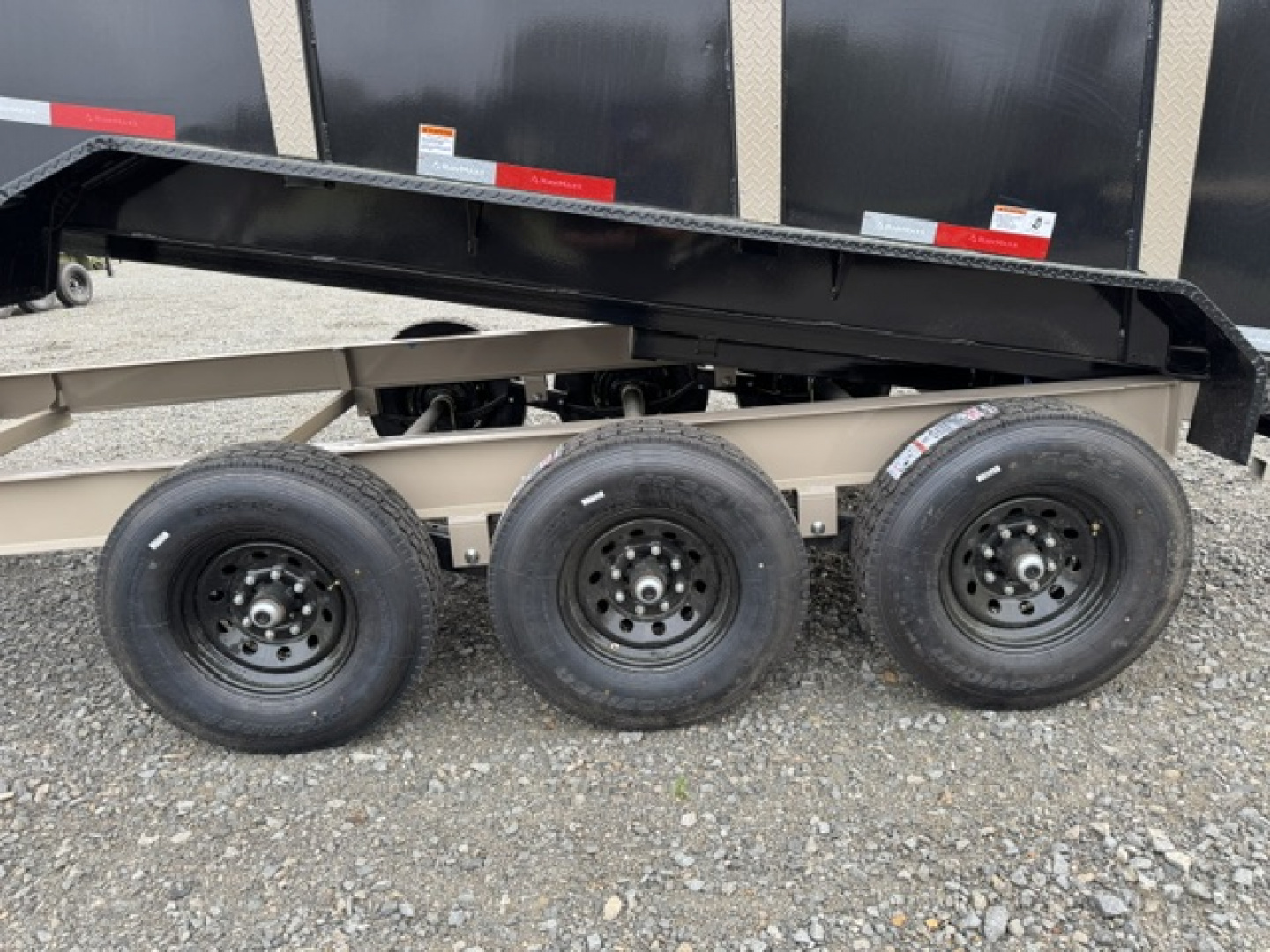 New 2026 RawMaxx 83X16 LPX TRIPLE AXLE Dump Trailer W/ 44'' SIDES,HYDRAILIC JACKS, 14 PLY TIRES, RAMPS, TARP, SPREAD GATE