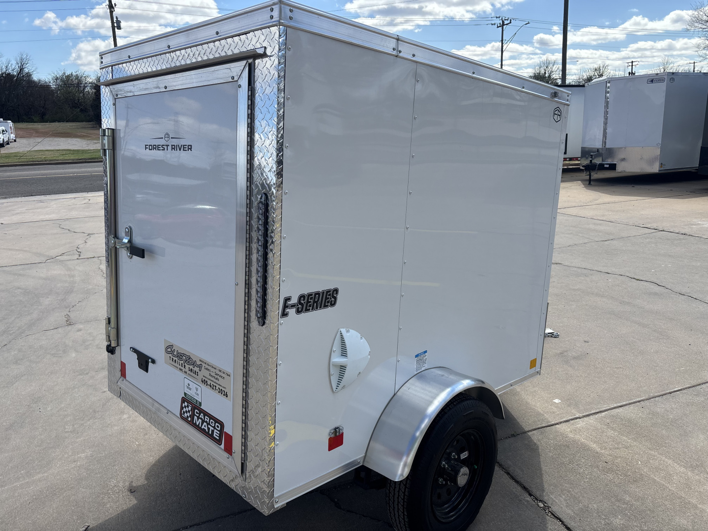 New #097531 2026 FOREST RIVER SA 4 X 6 SINGLE AXLE ENCLOSED 2K W/ REAR BARN DOOR
