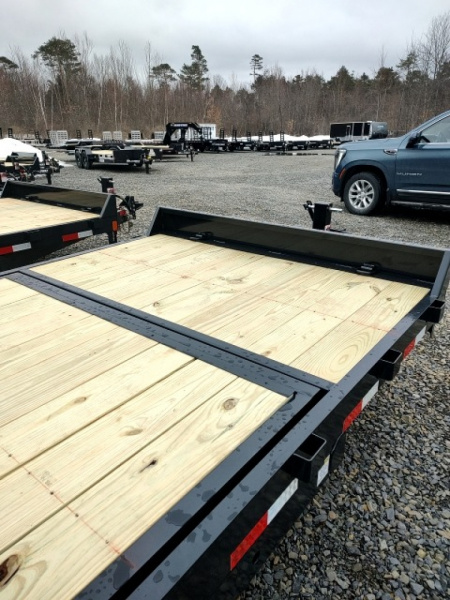 New 2026 Hillcrest Trailers 7X20 GRAVITY TILT-BED 14K Equipment Trailer