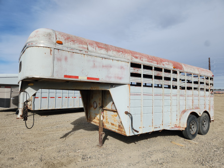 Used 1989 Bison Trailers 16' GN STOCK TRAILER