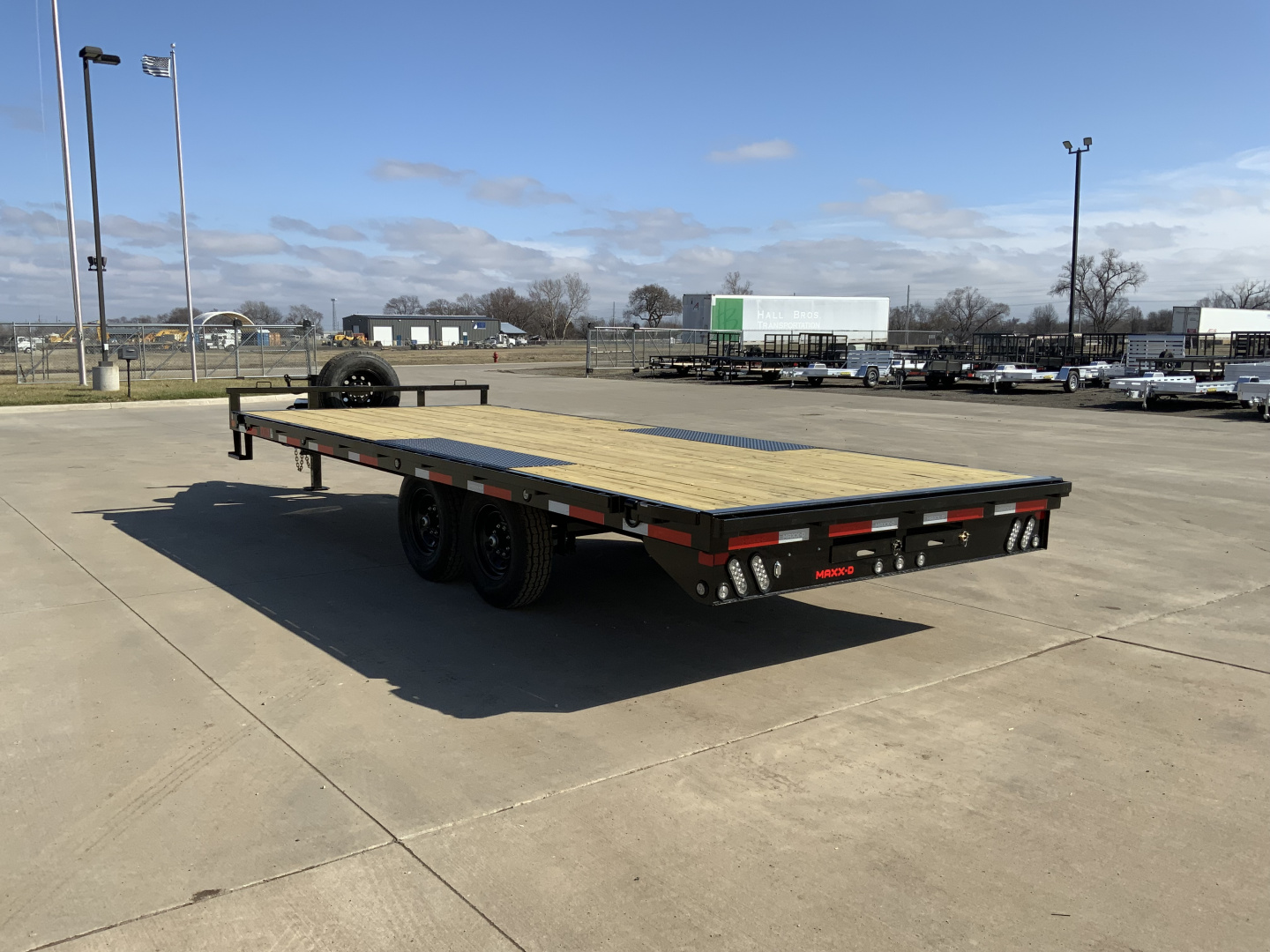 New 2026 MAXX-D DOX 102 X 20 Deckover Trailer