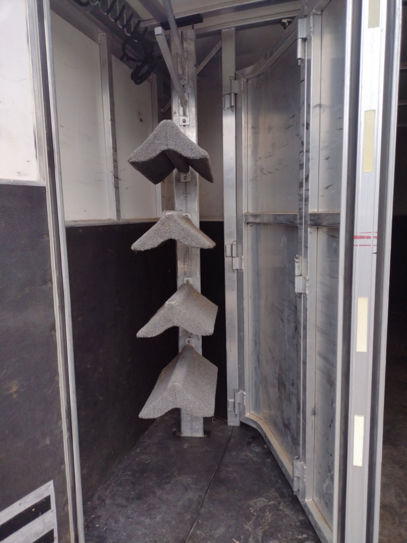 Used 2005 Cimarron Trailers 4 Horse Weekender Trailer