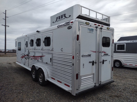 Used 2005 Cimarron Trailers 4 Horse Weekender Trailer