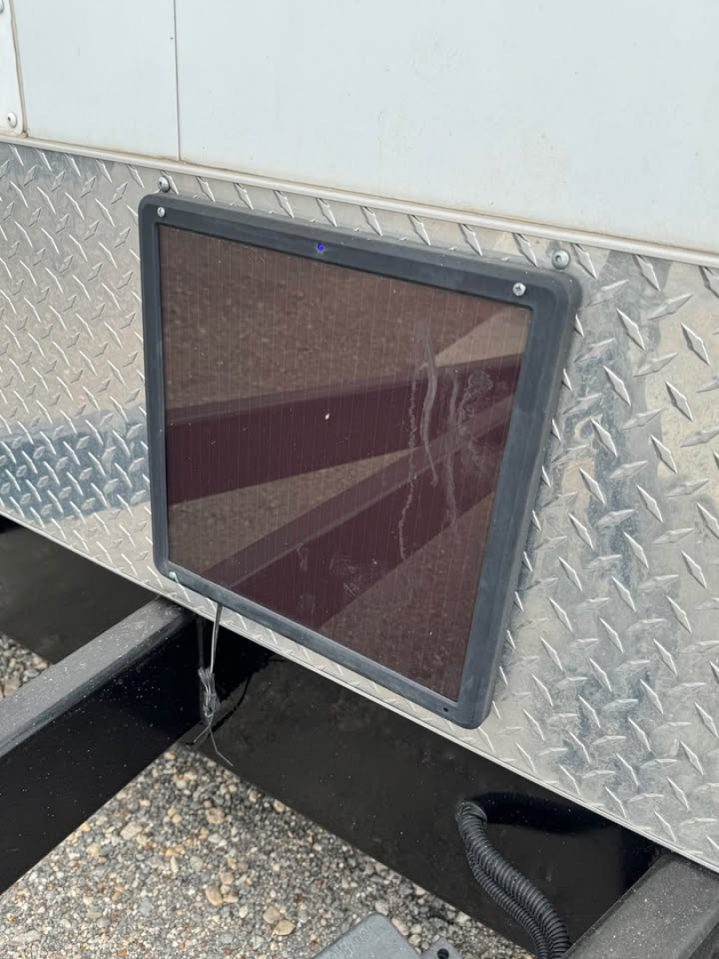 Used USED 2022 Continental Cargo USED 8.5X34 BATHROOM PACKAGE, 2 AC UNITS, ELECTRIC JACK & MORE! Car / Racing Trailer