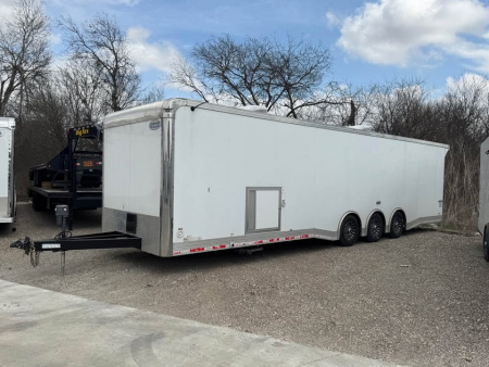 Used USED 2022 Continental Cargo USED 8.5X34 BATHROOM PACKAGE, 2 AC UNITS, ELECTRIC JACK & MORE! Car / Racing Trailer