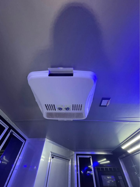 Used USED 2022 Continental Cargo USED 8.5X34 BATHROOM PACKAGE, 2 AC UNITS, ELECTRIC JACK & MORE! Car / Racing Trailer