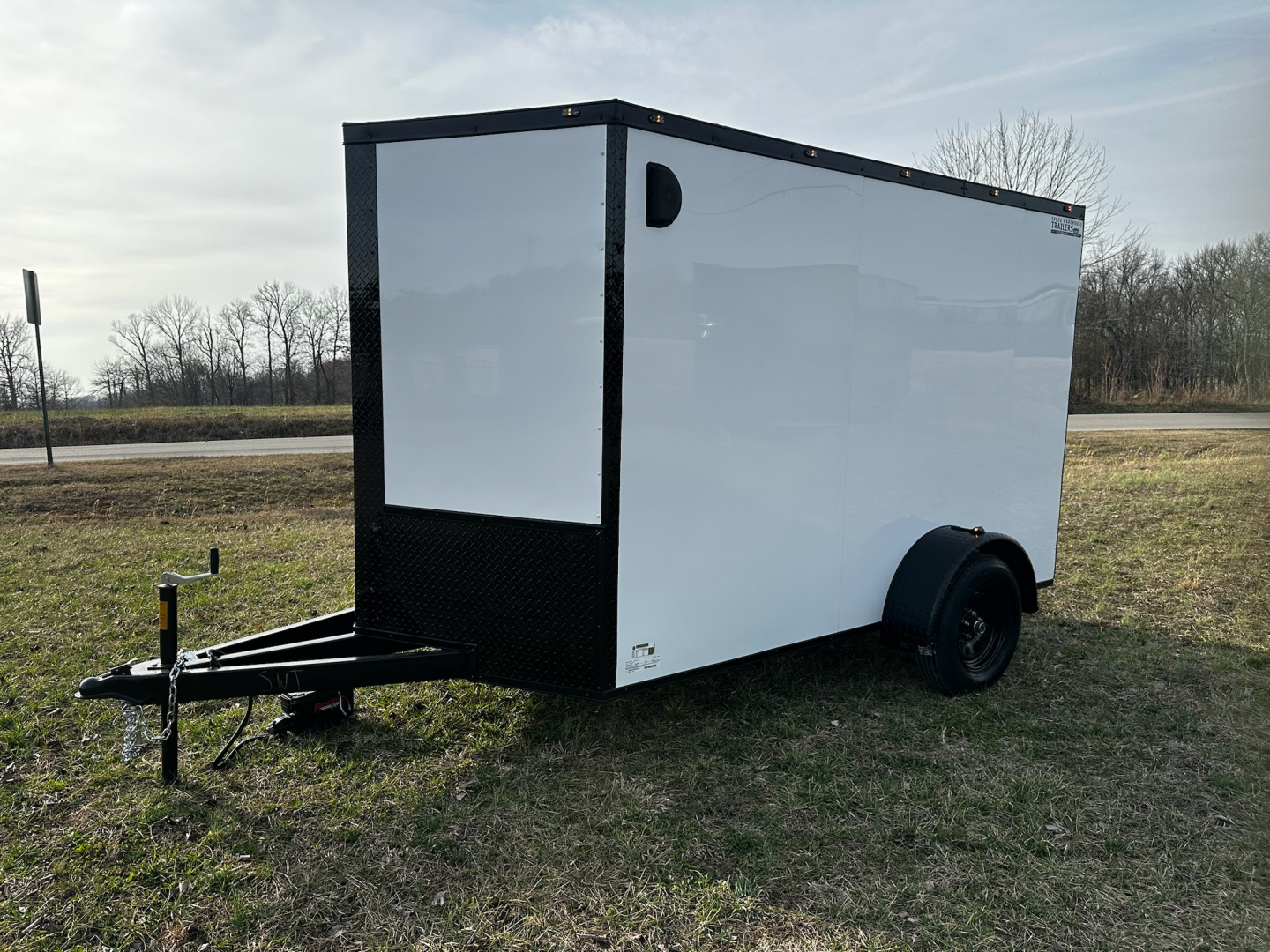 New 2026 Luxe 6X10 -Enclosed Trailer -3500LB Single Axle -White Poly - Blackout
