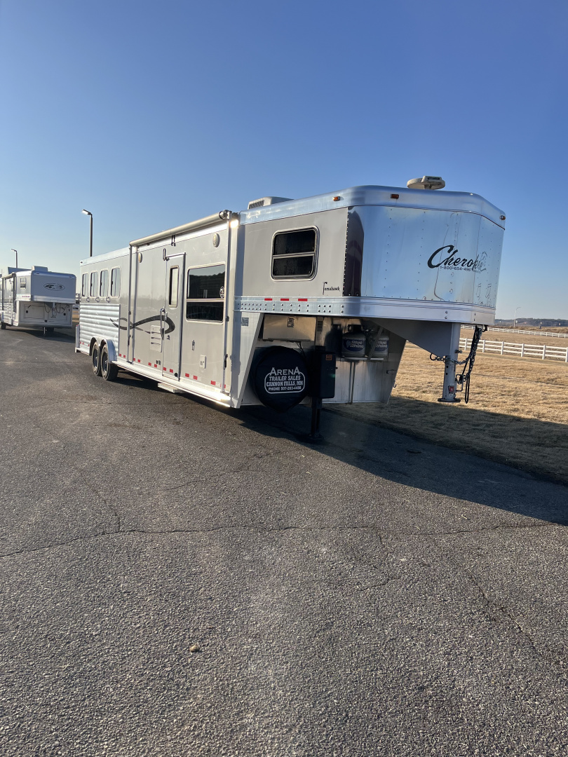 Used 2011 Cherokee 4H 12'LQ Horse Trailer