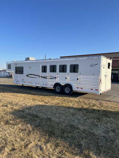 Used 2011 Cherokee 4H 12'LQ Horse Trailer