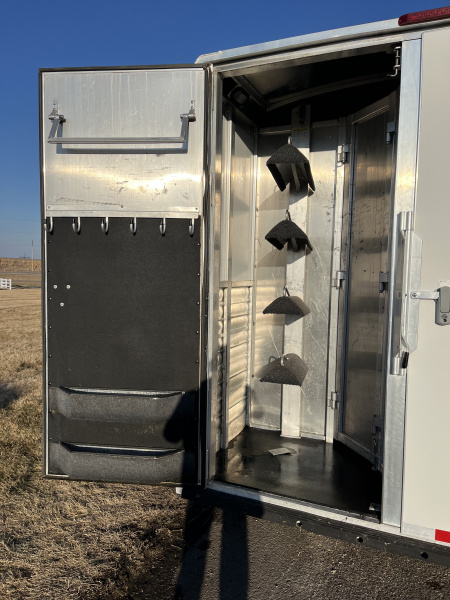 Used 2011 Cherokee 4H 12'LQ Horse Trailer