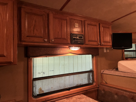 Used 2011 Cherokee 4H 12'LQ Horse Trailer