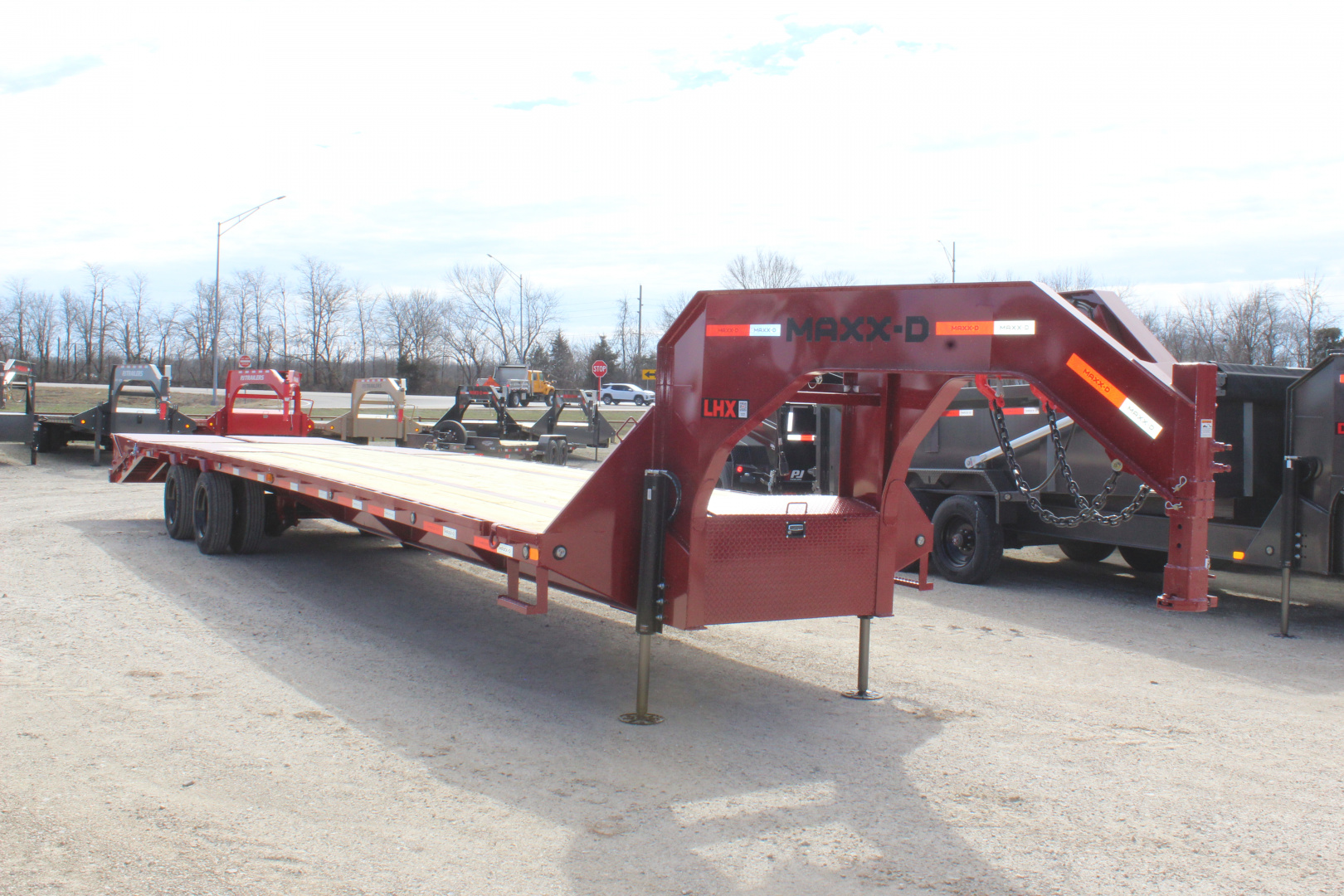 New 2026 MAXX-D LHX 34' Flatbed Trailer