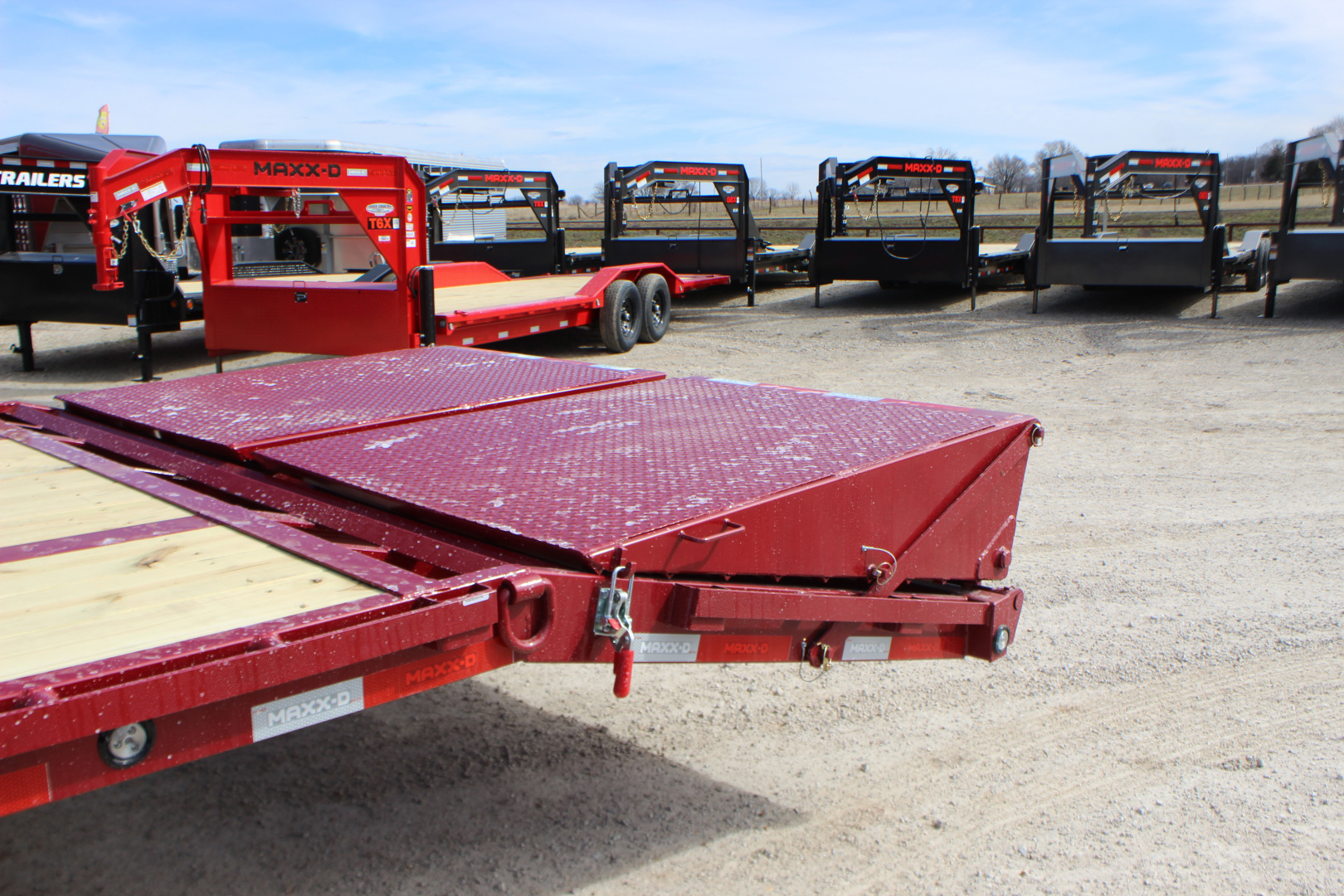 New 2026 MAXX-D LHX 34' Flatbed Trailer