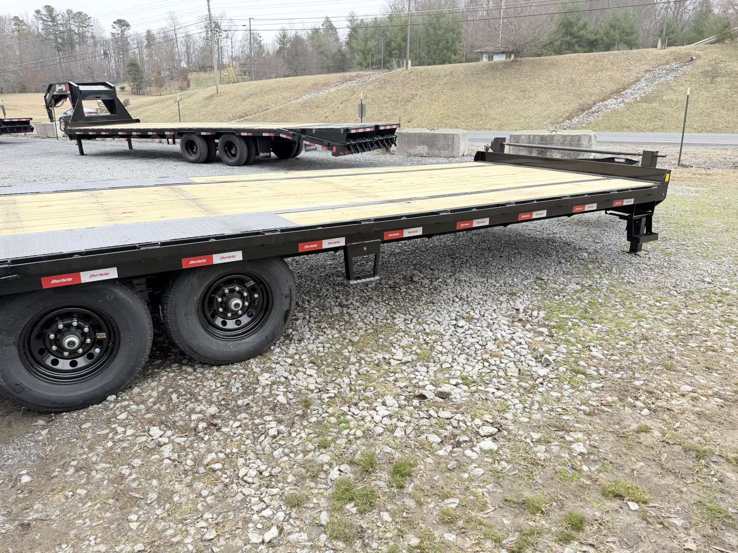 New 2026 Liberty DECK OVER 20+5 MAMMOTH RAMPS 15.4KG.V.W.R. TWIN JACKS