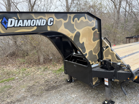 New 2026 Diamond C FMAX212 GOOSENECK Trailer 27+5 MAX RAMPS DIRTY GRAPHIX EDITION