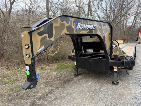 New 2026 Diamond C FMAX212 GOOSENECK Trailer 27+5 MAX RAMPS DIRTY GRAPHIX EDITION