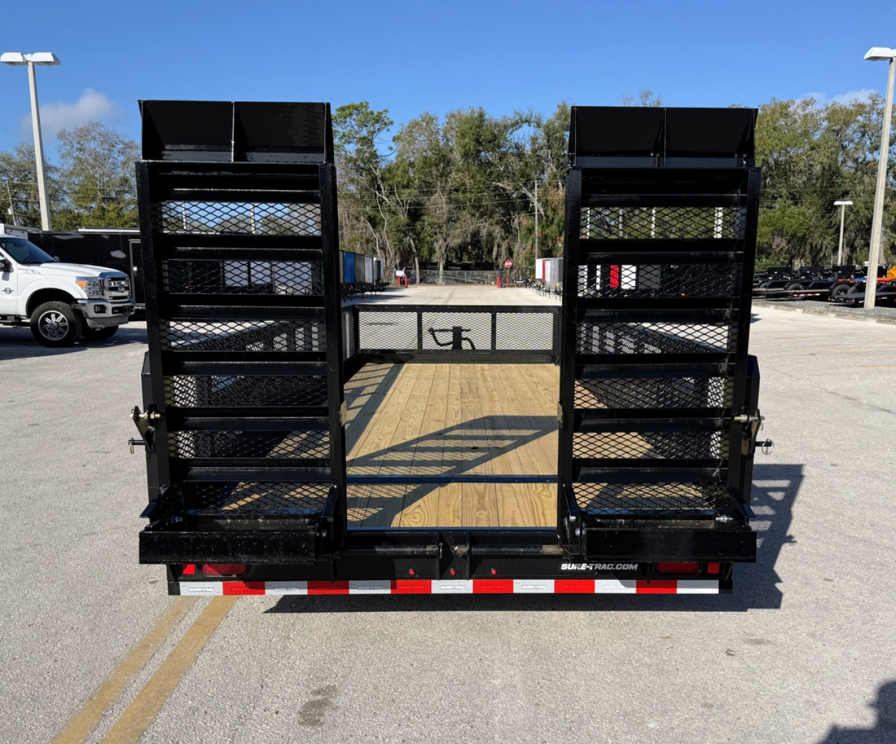 New 2026 Sure-Trac 7x18 (16+2) Tube Top Beavertail 14K Utility Trailer