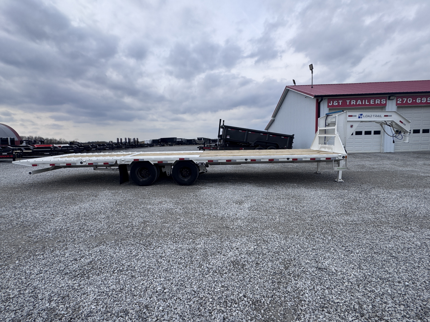 New 2026 Load Trail 32' Hydraulic Dovetail Gooseneck Equipment Trailer