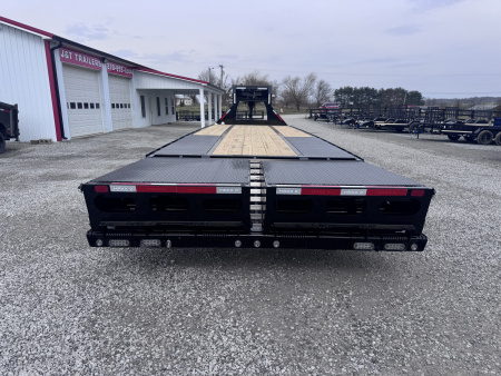 New 2026 MAXX-D LDX 102"x30' Dual Tandem Gooseneck Equipment Trailer