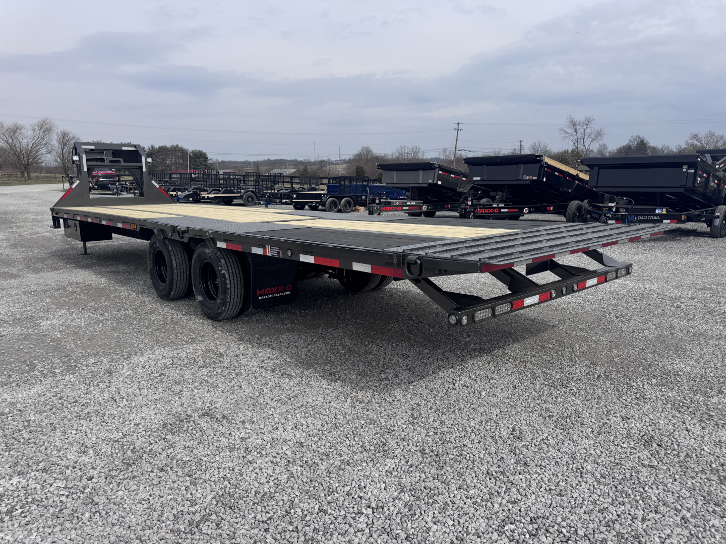 New 2026 MAXX-D YDX 32' Hydraulic Dovetail Gooseneck Equipment Trailer