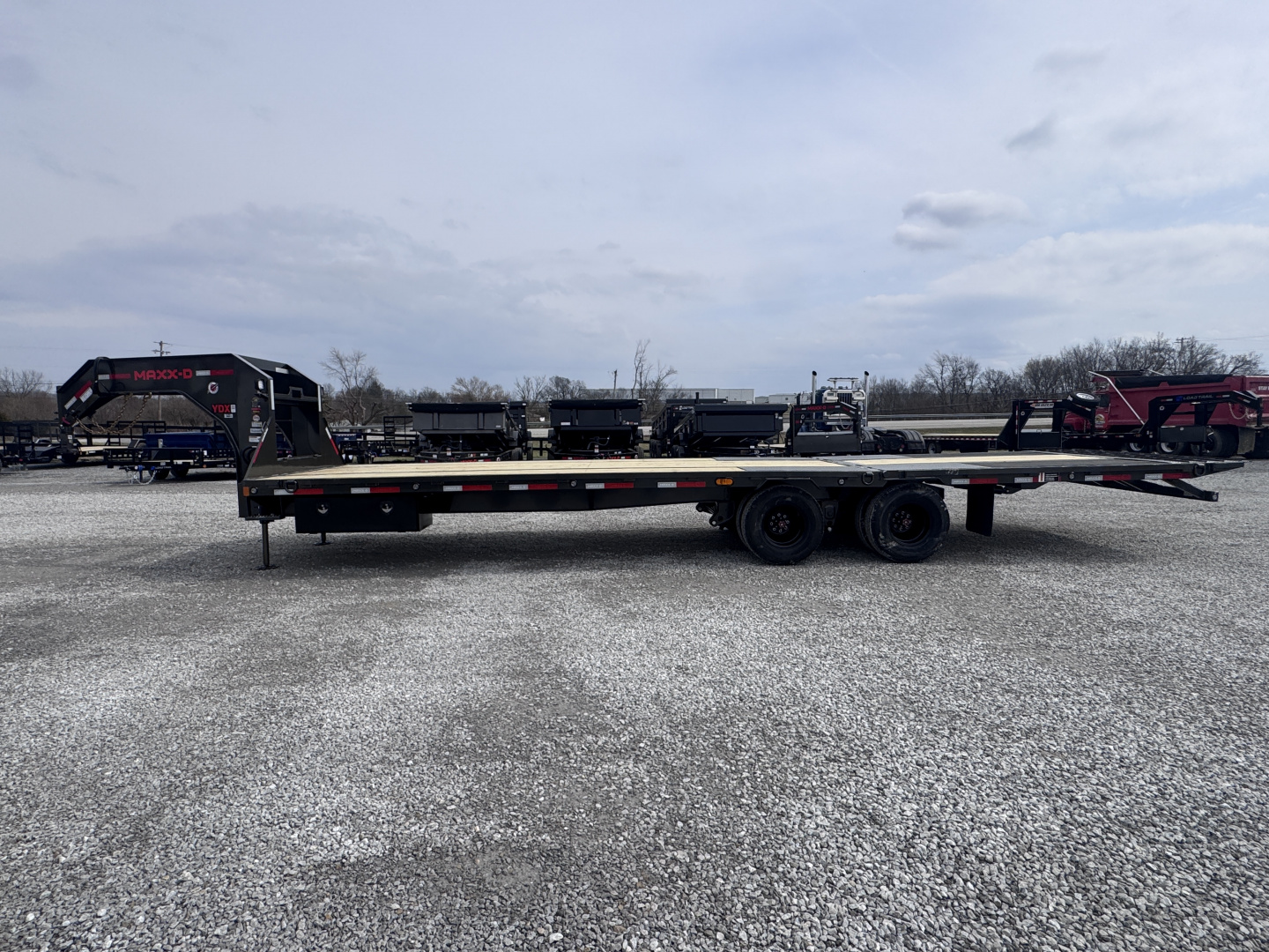 New 2026 MAXX-D YDX 32' Hydraulic Dovetail Gooseneck Equipment Trailer