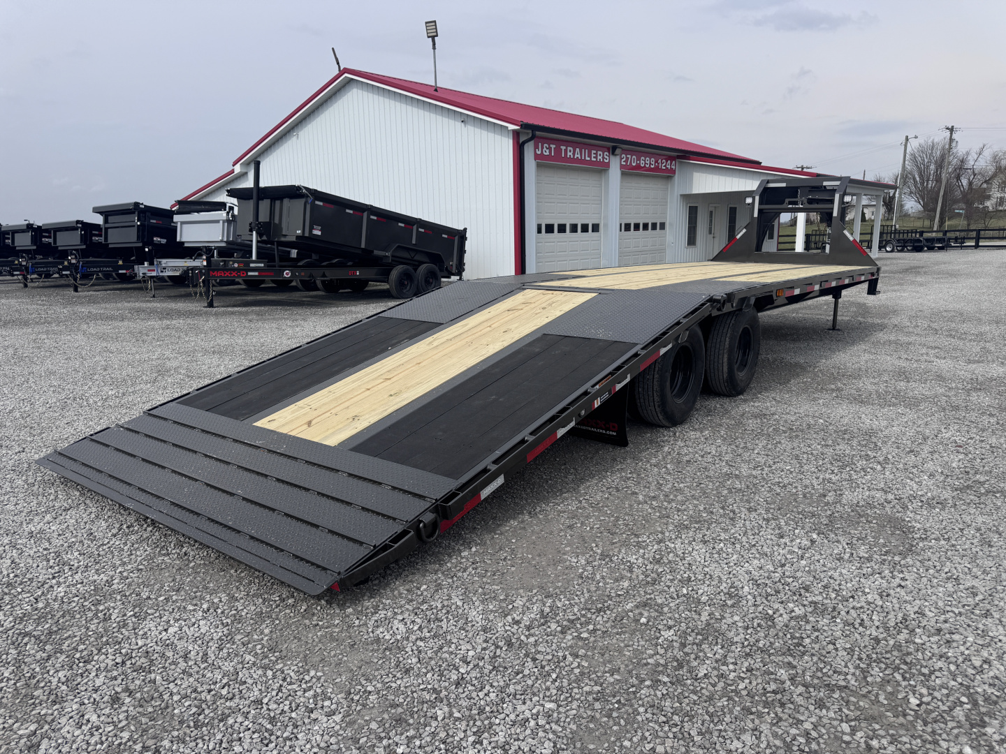 New 2026 MAXX-D YDX 32' Hydraulic Dovetail Gooseneck Equipment Trailer