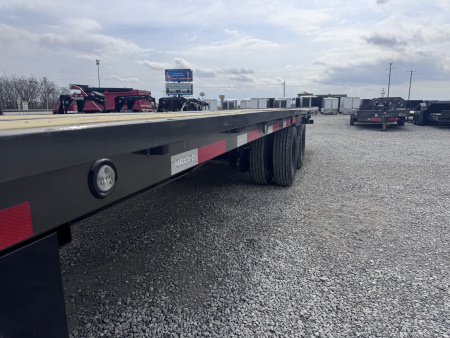 New 2026 MAXX-D YDX 32' Hydraulic Dovetail Gooseneck Equipment Trailer