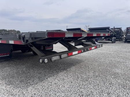 New 2026 MAXX-D YDX 32' Hydraulic Dovetail Gooseneck Equipment Trailer