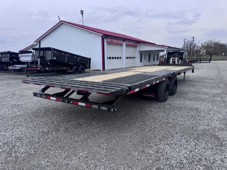 New 2026 MAXX-D 32' Hydraulic Dovetail Gooseneck Equipment Trailer