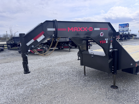 New 2026 MAXX-D 32' Hydraulic Dovetail Gooseneck Equipment Trailer