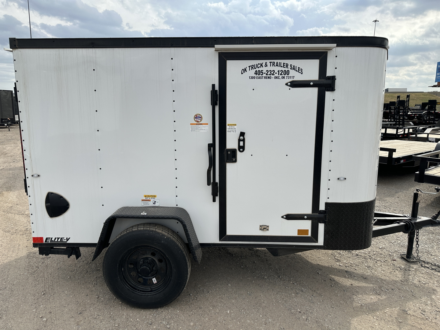 New 2025 Cargo Craft 5'x10'x5' Elite V Nose with side door and ramp door Cargo / Enclosed Trailer