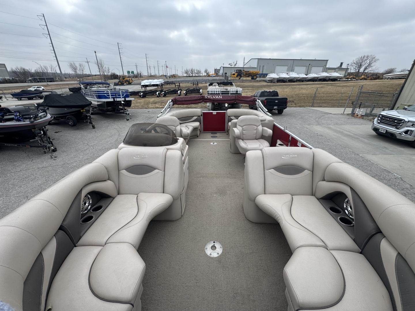 Used 2015 Sylvan Mirage 8520 Pontoon Boat