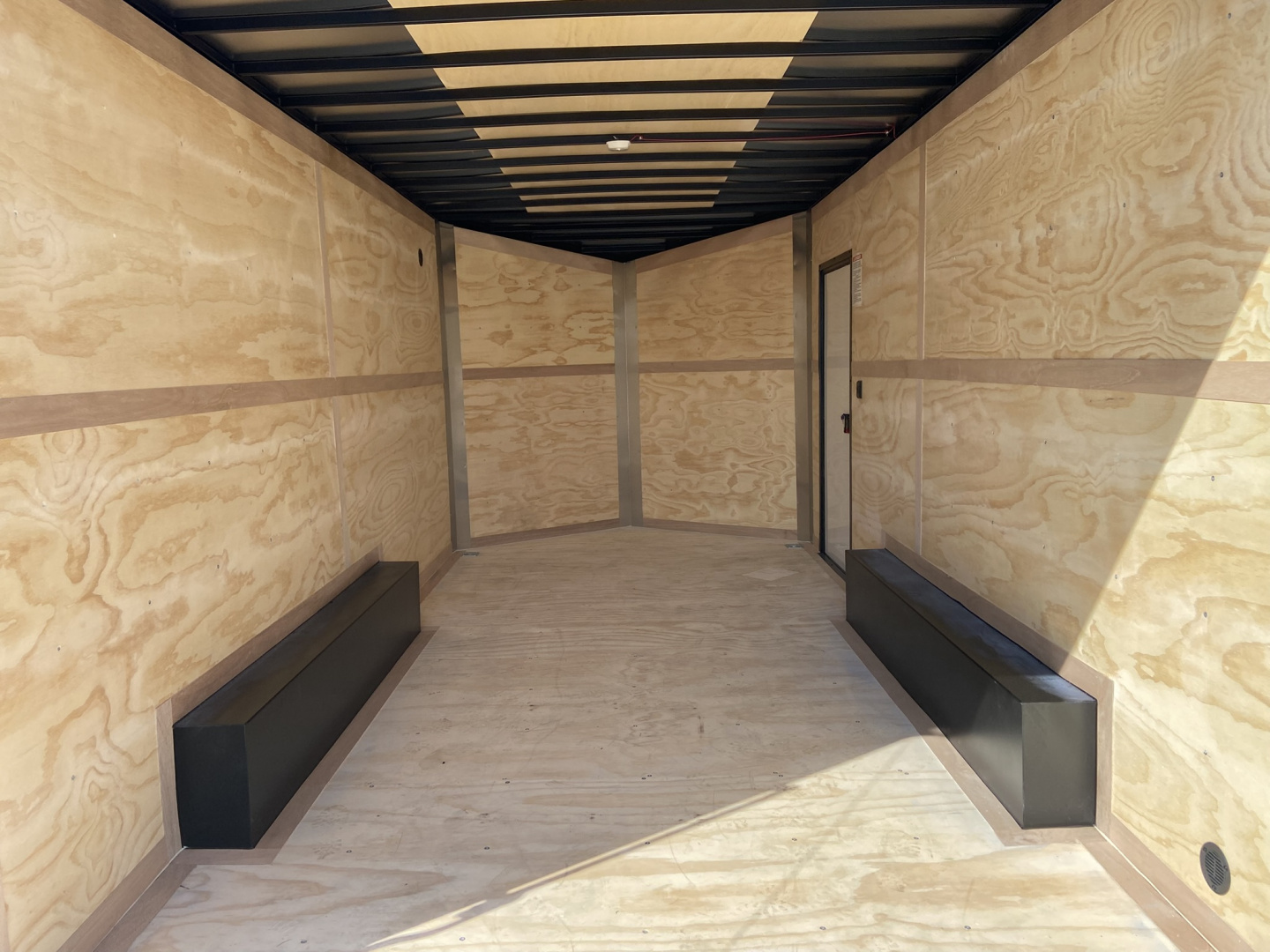 New 2026 United Trailers UJ-8.516TA35 Cargo / Enclosed Trailer