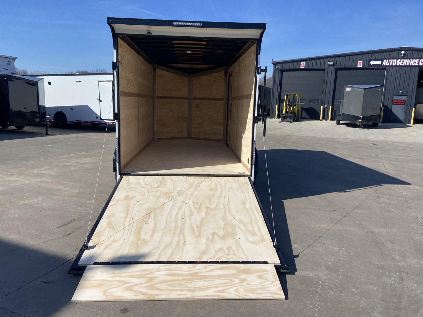 New United UJ 7X14 Cargo Enclosed Trailer