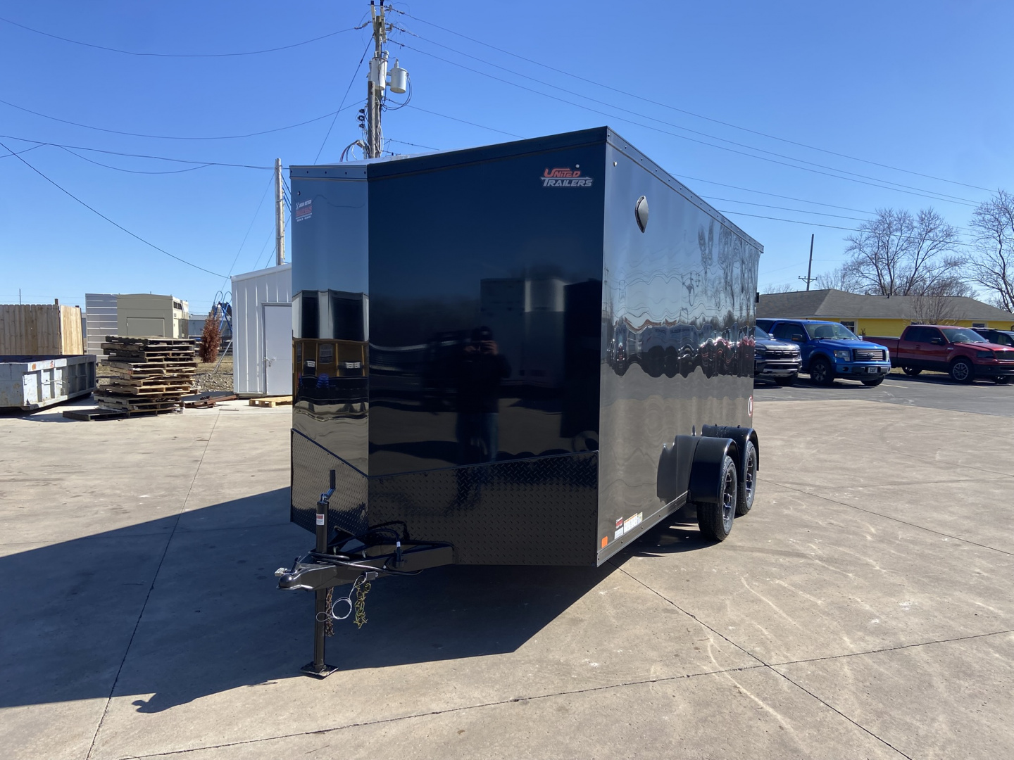 New United UJ 7X16 Cargo Enclosed Trailer