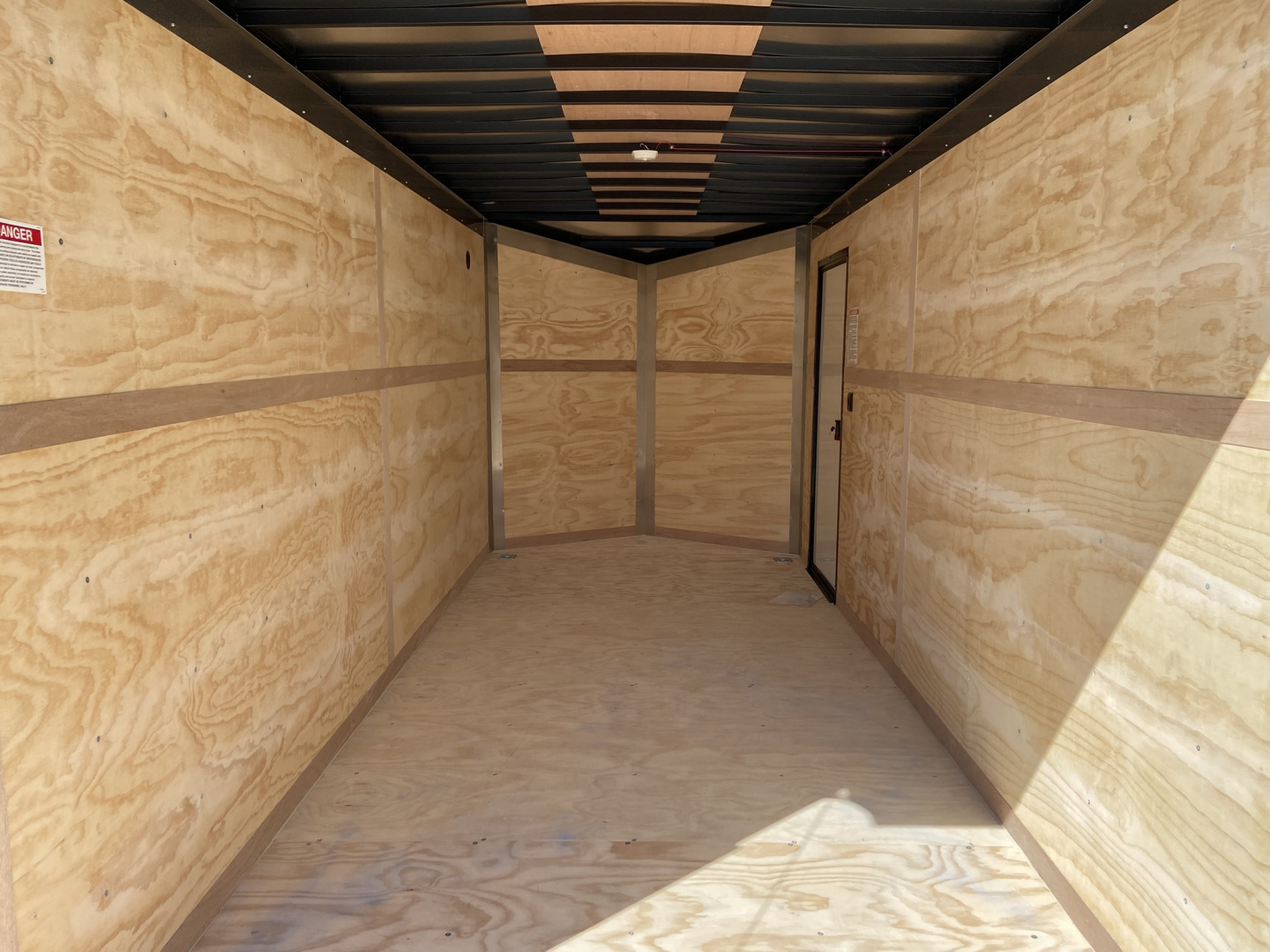 New United UJ 7X16 Cargo Enclosed Trailer