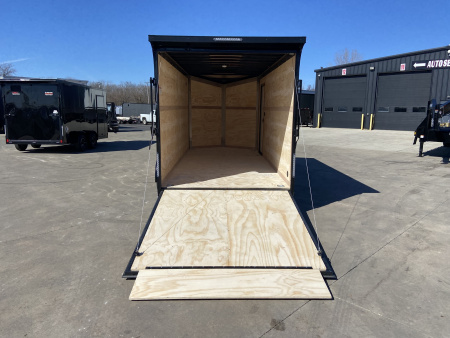 New United UJ 7X16 Cargo Enclosed Trailer