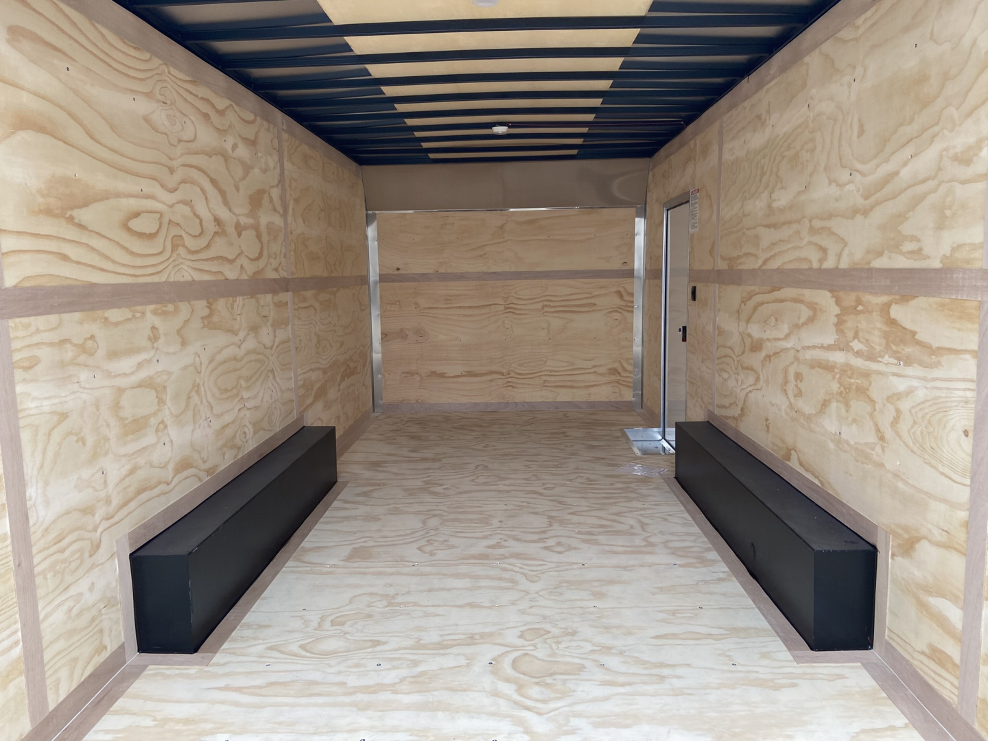 New United UXT 8.5X18 Cargo Enclosed Trailer