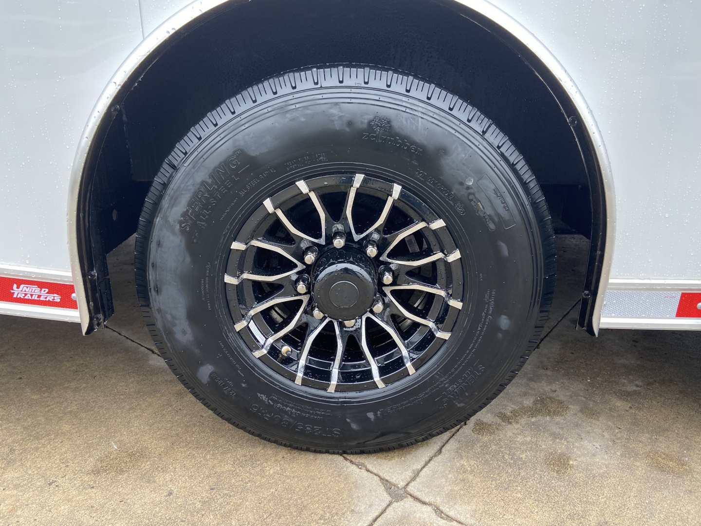 New United UXT 8.5X18 Cargo Enclosed Trailer