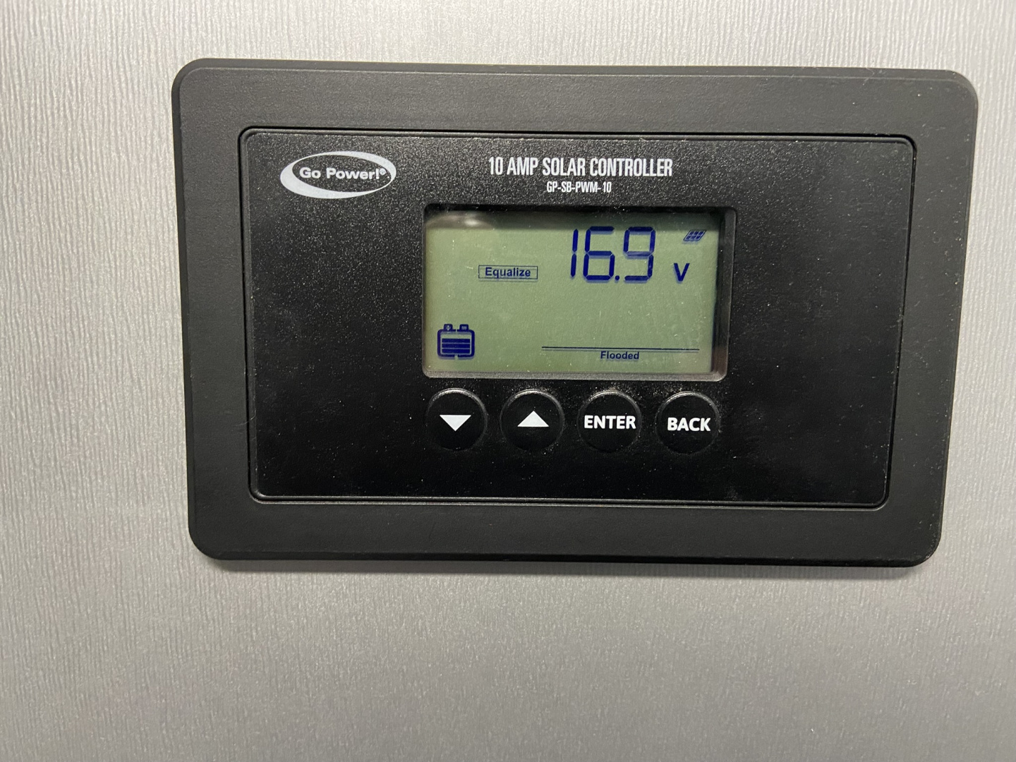 New Vintage 8X53 Center Bath Racing Trailer