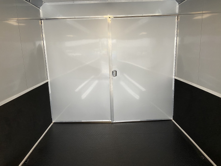 New Vintage 8X53 Center Bath Racing Trailer