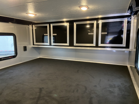 New Vintage 8X53 Center Bath Racing Trailer