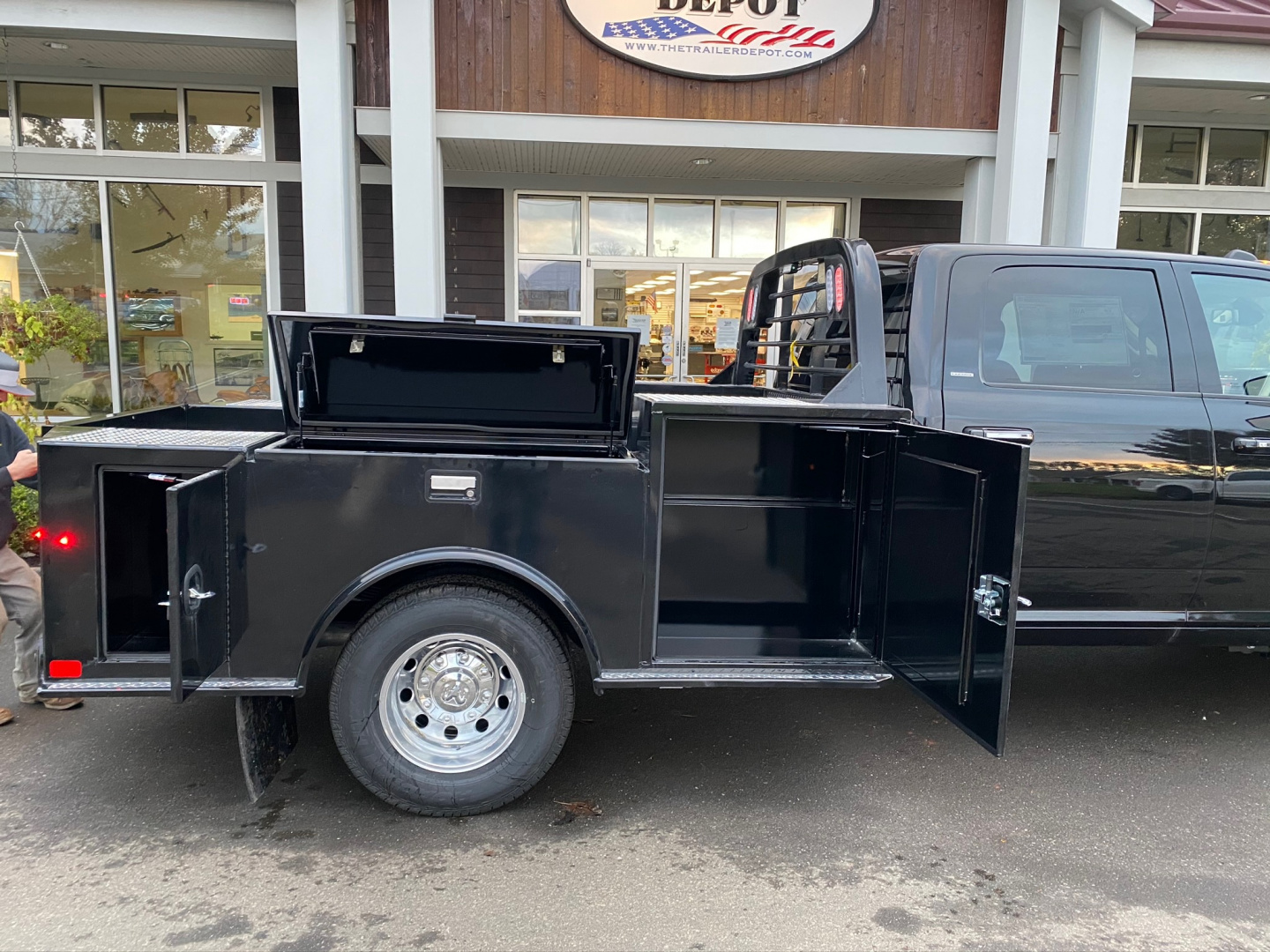 New CM TM TRUCK BED STARTING AT 13,900.00