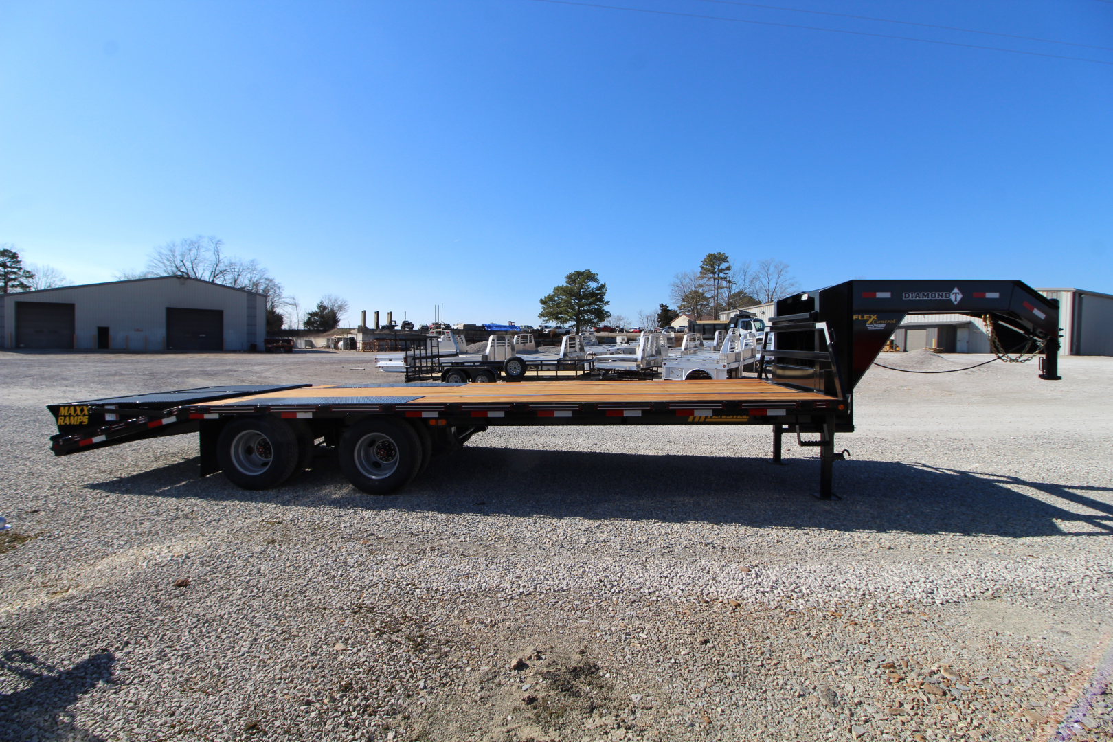 New 2026 Diamond T 10225DTF240 Flatbed Trailer
